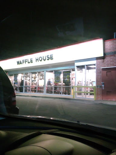 Breakfast Restaurant «Waffle House», reviews and photos, 3421 McFarland Blvd E, Tuscaloosa, AL 35405, USA