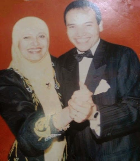 مديحة كامل وزوجها بعد ارتداء الحجاب