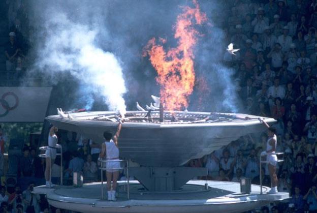 Los atletas de Seúl encendiendo la barbacoa