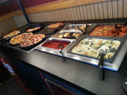Pizza Restaurant «Pizza Hut», reviews and photos, 34210 Center Ridge Rd, North Ridgeville, OH 44039, USA