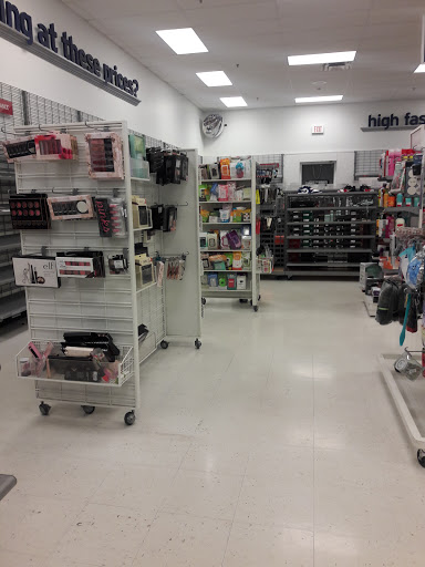Department Store «Marshalls», reviews and photos, 1501 N Lewis Ave, Waukegan, IL 60085, USA
