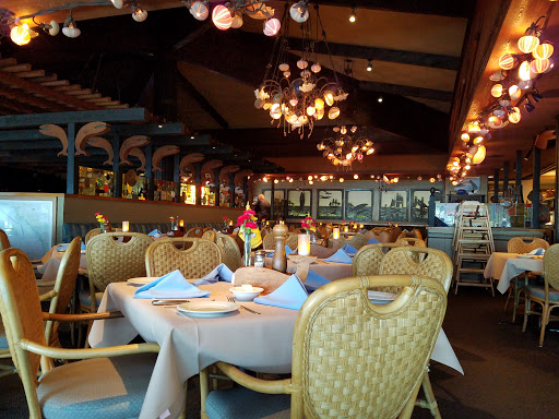 Seafood Restaurant «The Admiral Risty», reviews and photos, 31250 Palos Verdes Dr W, Rancho Palos Verdes, CA 90275, USA