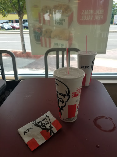 Fast Food Restaurant «KFC», reviews and photos, 5401 Ager Rd, Hyattsville, MD 20782, USA