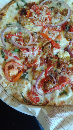 Pizza Restaurant «MOD Pizza», reviews and photos, 17848 Garden Way NE, Woodinville, WA 98072, USA