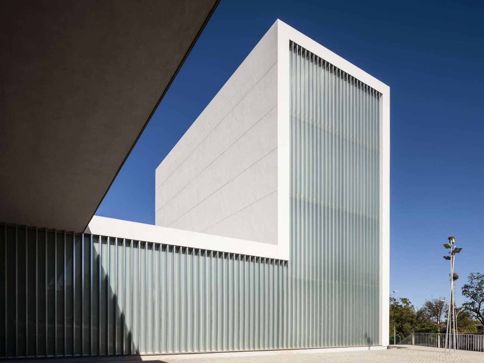 Municipal Theater by Estudio de Arquitectura Javier Terrados