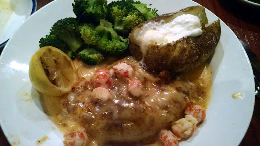 Seafood Restaurant «Red Lobster», reviews and photos, 8407 W Markham St, Little Rock, AR 72205, USA