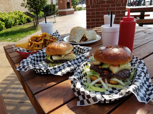 Hamburger Restaurant «Twisted Burger Grayslake», reviews and photos, 217 Center St, Grayslake, IL 60030, USA