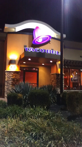 Mexican Restaurant «Taco Bell», reviews and photos, 403 E Main St, Cartersville, GA 30121, USA