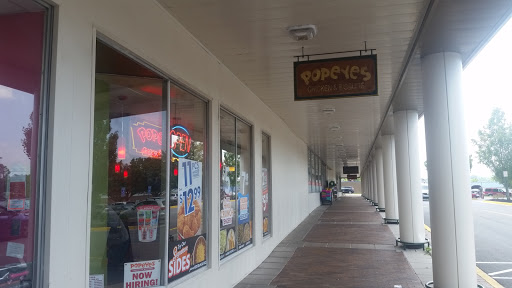 Chicken Restaurant «Popeyes Louisiana Kitchen», reviews and photos, 325 Maple Ave E, Vienna, VA 22180, USA