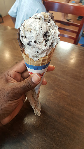 Ice Cream Shop «The Whole Scoop Ice Cream Shop», reviews and photos, 3421 S Shades Crest Rd, Hoover, AL 35244, USA