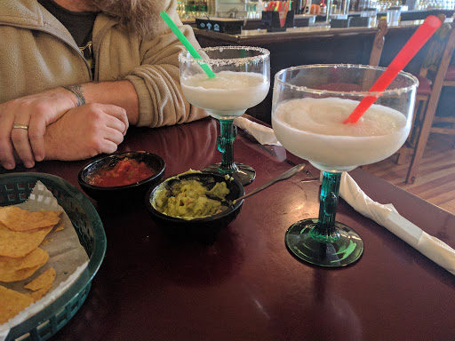 Restaurant «El Tapatio Mexican Restaurant», reviews and photos, 425 E 4th St, Dell Rapids, SD 57022, USA