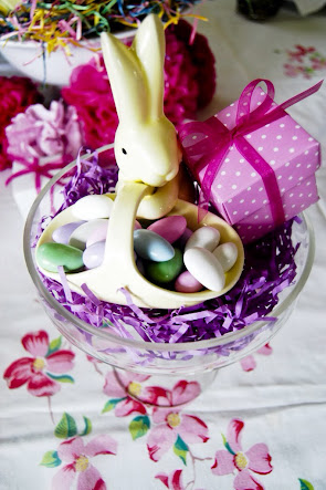 Mini glass bunnies filled with candy