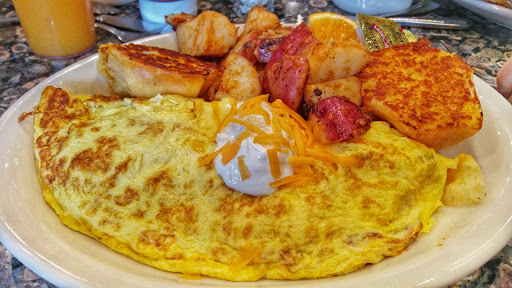 Breakfast Restaurant «Ball Square Cafe & Breakfast», reviews and photos, 708 Broadway, Somerville, MA 02144, USA