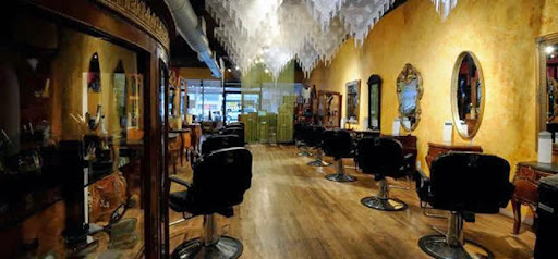 Beauty Salon «Pilatos Hair Salon & Boutique», reviews and photos, 80-13 Northern Blvd, Jackson Heights, NY 11372, USA