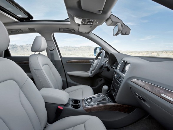 Audi Q5 2009 - Interior View