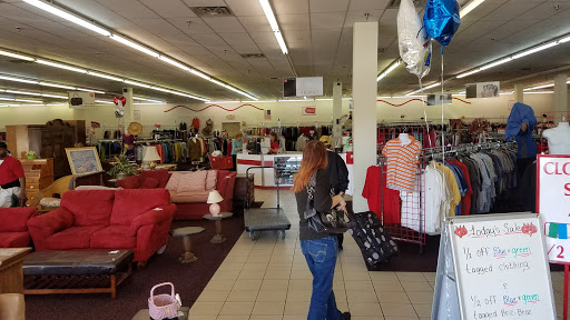 Thrift Store «Salvation Army Thrift Store», reviews and photos, 11523 E 31st St, Tulsa, OK 74146, USA