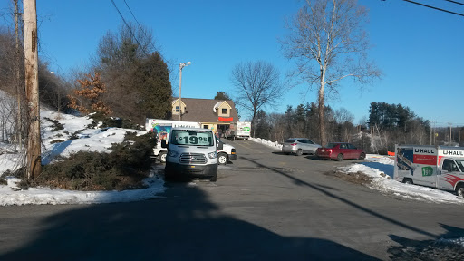 Truck Rental Agency «U-Haul Moving & Storage at Route 2», reviews and photos, 438 Harvard St, Leominster, MA 01453, USA
