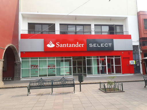 Santander Select, Vicente Guerrero Oriente 70, Centro, 59600 Zamora, Mich., México, Banco | MICH