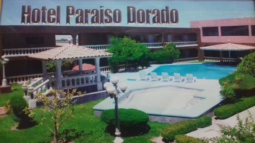 Hotel Paraíso Dorado, Autopista Delicisa Chihuahua Kilómetro 9, Genaro Vazquez, 33130 Meoqui, Chih., México, Alojamiento en interiores | CHIH