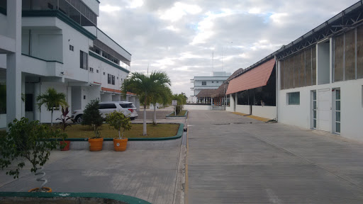Luna caribe Chetumal, Carretera Federal Chetumal Bacalar KIlómetro 7.5, 77059 Chetumal, Q.R., México, Hotel | QROO