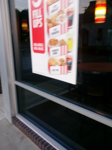 Fast Food Restaurant «KFC», reviews and photos, 741 W Washington St, Charleston, WV 25302, USA