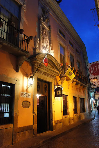 Hotel Posada Santa Fe, Jdn. de la Unión 12, Zona Centro, 36000 Guanajuato, Gto., México, Hotel en el centro | GTO