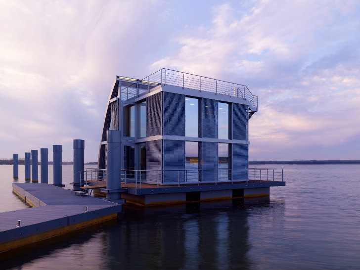 Aqua Floathome by Steeltec37