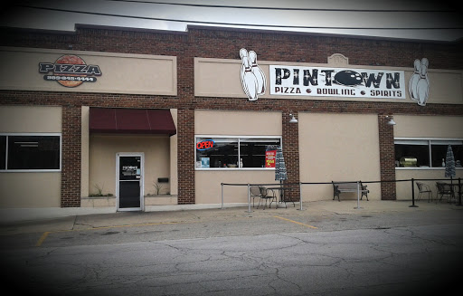 Pizza Restaurant «Pintown Pizza», reviews and photos, 142 N Saginaw St, Chesaning, MI 48616, USA