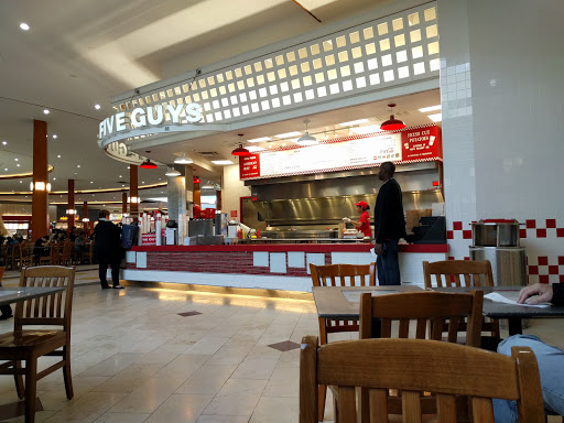Fast Food Restaurant «Five Guys», reviews and photos, 1046 Annapolis Mall Rd, Annapolis, MD 21401, USA