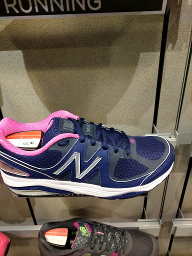 Shoe Store «New Balance Tyler», reviews and photos, 7278 Old Jacksonville Hwy #400, Tyler, TX 75703, USA