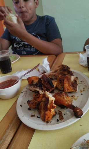 Pollos La Brasa Restaurant, Hermenegildo Galeana 406, Centro, 86500 Heroica Cárdenas, Tab., México, Restaurantes o cafeterías | TAB