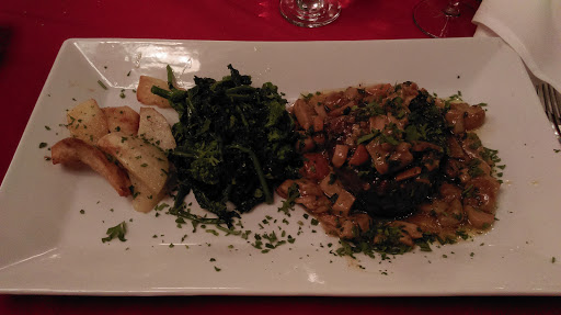 Italian Restaurant «Villa Paradiso», reviews and photos, 145 Greaves Ln, Staten Island, NY 10308, USA