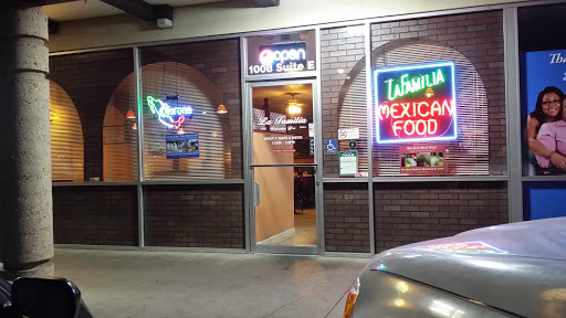 Mexican Restaurant «La Familia Mexican Restaurant • Authentic 