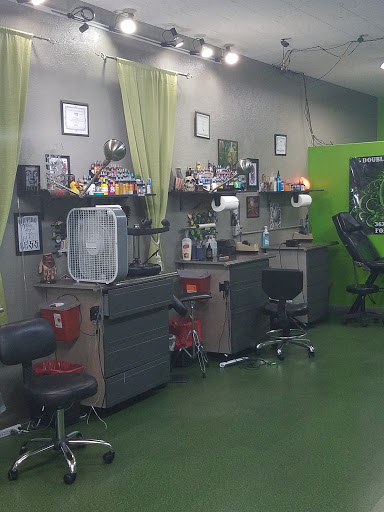 Tattoo Shop «Double Cross Tattoo», reviews and photos, 3624 W Broward Blvd, Fort Lauderdale, FL 33312, USA