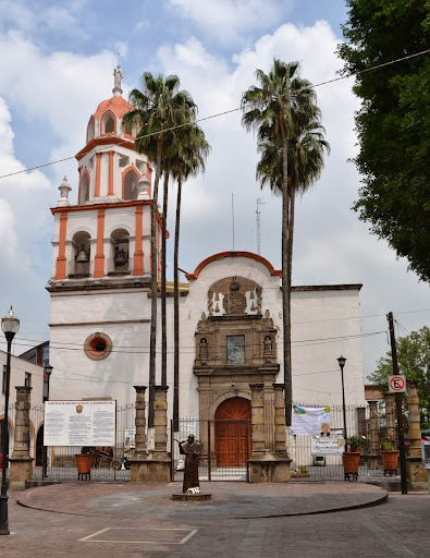 Parroquia de San Pedro Apóstol, Guillermo Prieto 60, Centro, 45500 San Pedro Tlaquepaque, Jal., México, Catedral | JAL