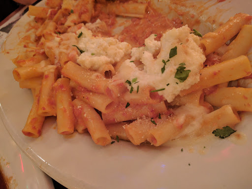 Italian Restaurant «Buca di Beppo», reviews and photos, 10334 Southside Blvd, Jacksonville, FL 32256, USA