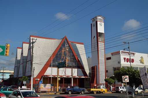 Parroquia de San Juan Bautista, Maximino Ávila Camacho 103, Centro, Martínez de la Torre, Ver., México, Iglesia bautista | VER