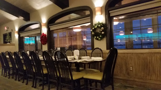 American Restaurant «Boathouse Restaurant», reviews and photos, 700 Park Ave, Winona Lake, IN 46590, USA