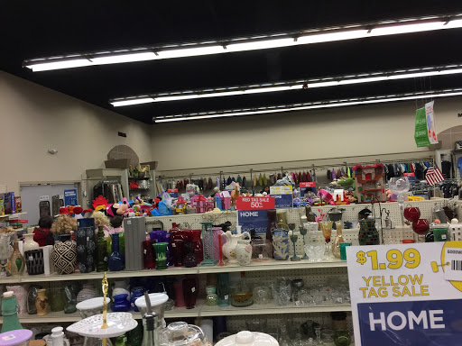 Thrift Store «Yelm Goodwill», reviews and photos, 906 E Yelm Ave, Yelm, WA 98597, USA