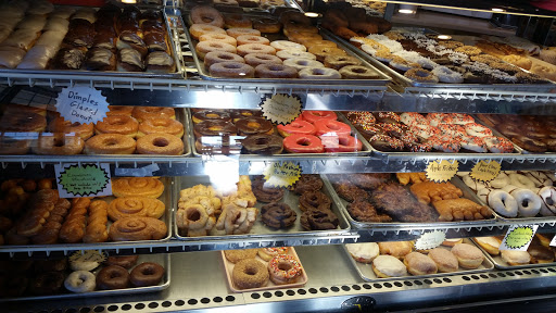 Donut Shop «Dimples Donuts», reviews and photos, 3027 English Rows Avenue, Naperville, IL 60564, USA
