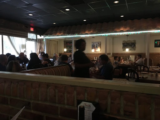 Restaurant «Fiorella Italian Restaurant», reviews and photos, 7008 Charleston Shores Blvd, Lake Worth, FL 33467, USA