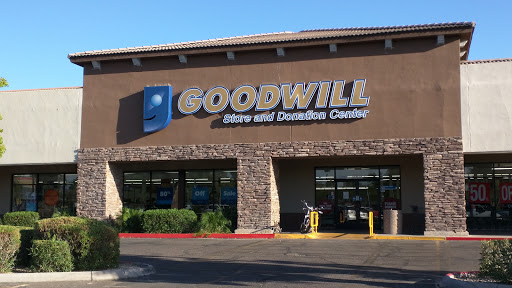 Thrift Store «Guadalupe & Rural Goodwill Goodwill Retail Store & Donation Center», reviews and photos, 805 E Guadalupe Rd, Tempe, AZ 85283, USA