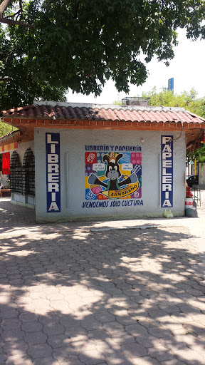 Papeleria Zambrano, Calle Benito Juárez 5B, Centro, 40000 Ejido del Centro, Gro., México, Tienda de regalos | GRO