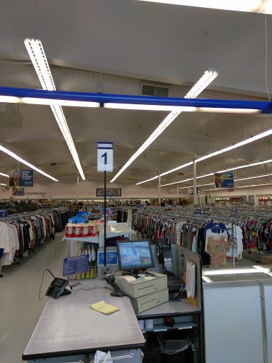 Thrift Store «Goodwill», reviews and photos, 3840 River Rd N, Keizer, OR 97303, USA