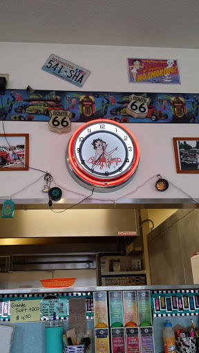 Cafe «Burger Hut», reviews and photos, 3345 Pacific Hwy, Hubbard, OR 97032, USA