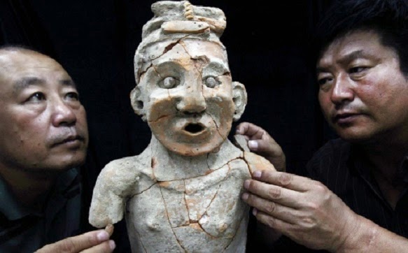 120 arrested, 1,300 relics seized in Zhejiang's ‘biggest ever’ tomb-raiding case 120 arrested, 1,300 relics seized in Zhejiang's ‘biggest ever’ tomb-raiding case