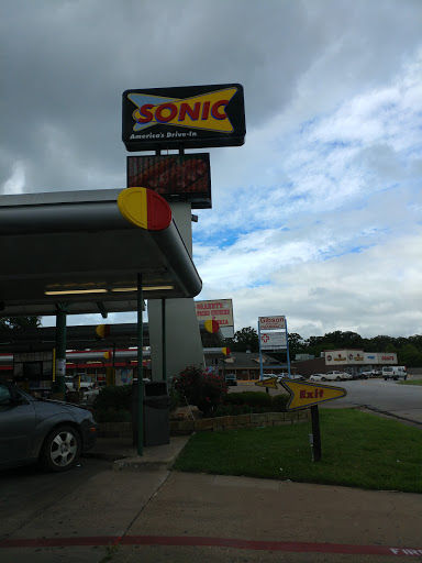 Fast Food Restaurant «Sonic Drive-In», reviews and photos, 202 Hall Rd, Seagoville, TX 75159, USA