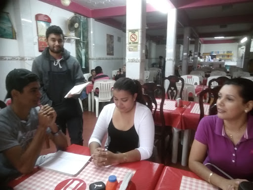 Sopes y Café Carmelita, Ramón de la Vega 10, Tecomán Centro, 28100 Tecomán, Col., México, Restaurante mexicano | COL