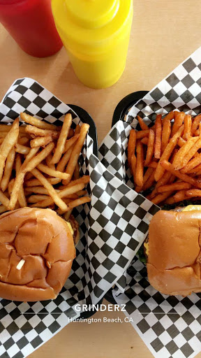 Hamburger Restaurant «Grinderz», reviews and photos, 7561 Center Ave #53, Huntington Beach, CA 92647, USA