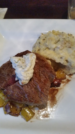 Steak House «Filet Steak and Seafood», reviews and photos, 1000 Parkside Main #101, Greensboro, GA 30642, USA